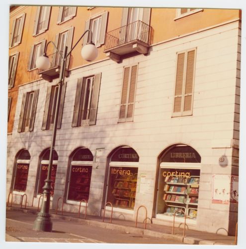 Le vetrine della libreria negli anni Sessanta