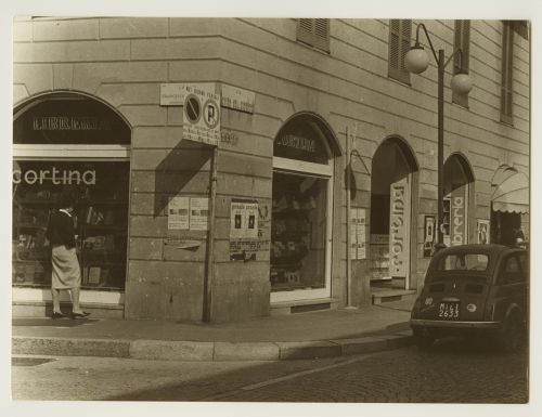 Le vetrine della libreria negli anni Sessanta